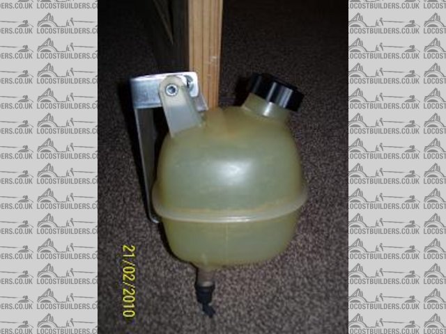 Rescued attachment Expansion tank with bracket small.JPG